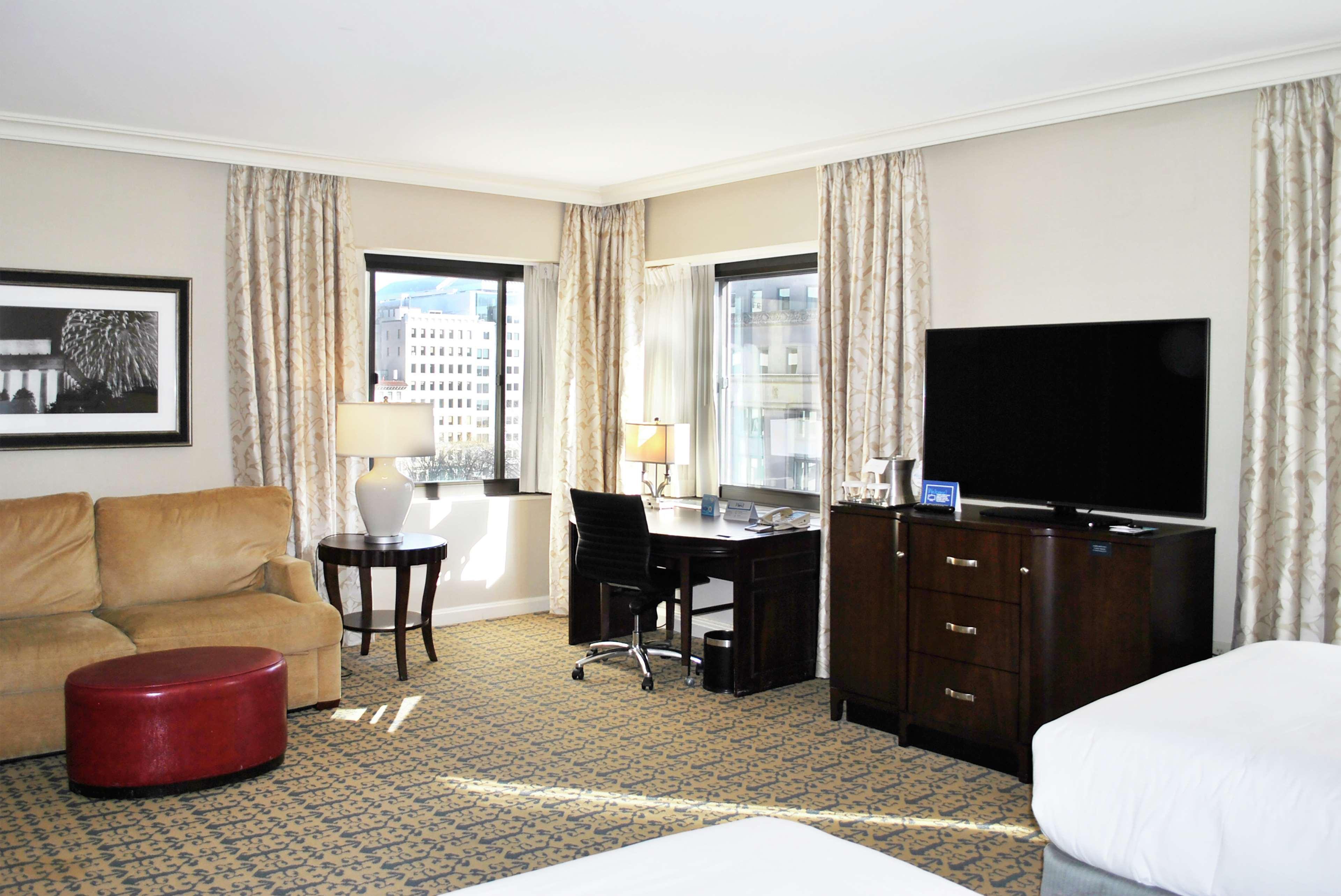 Capital Hilton Hotell Washington Exteriör bild